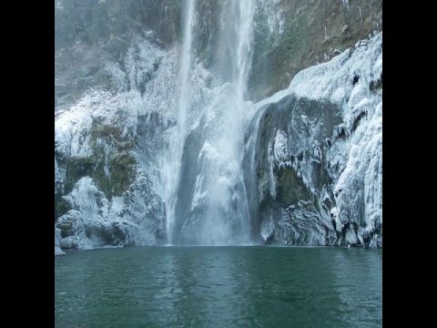 Centro Rafting Marmore: Burian gela le cascate delle Marmore, uno scenario incantato – www.HTO.tv