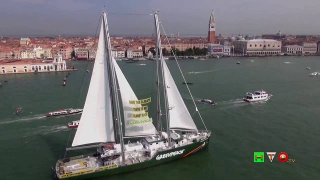GREENPEACE – Accendiamo il sole – La Rainbow Warrior a Venezia (2014) – www.HTO.tv